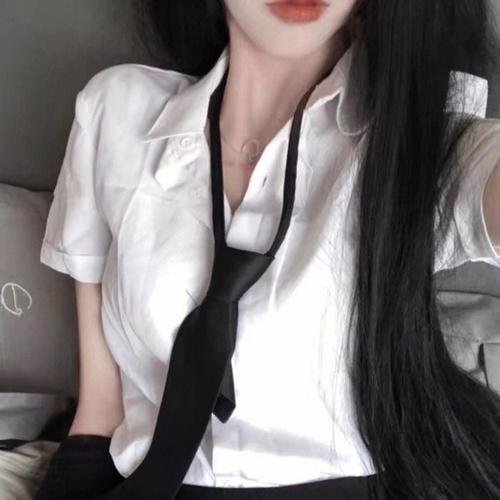不问苍生问鬼神